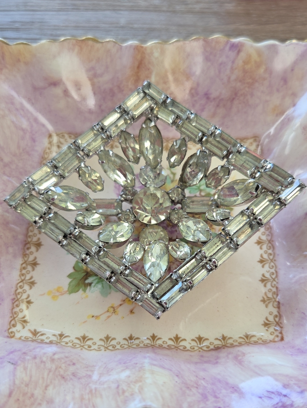 Incredibly Stunning Dome Clear Crystal Brooch/Pendant - Square Floral Design